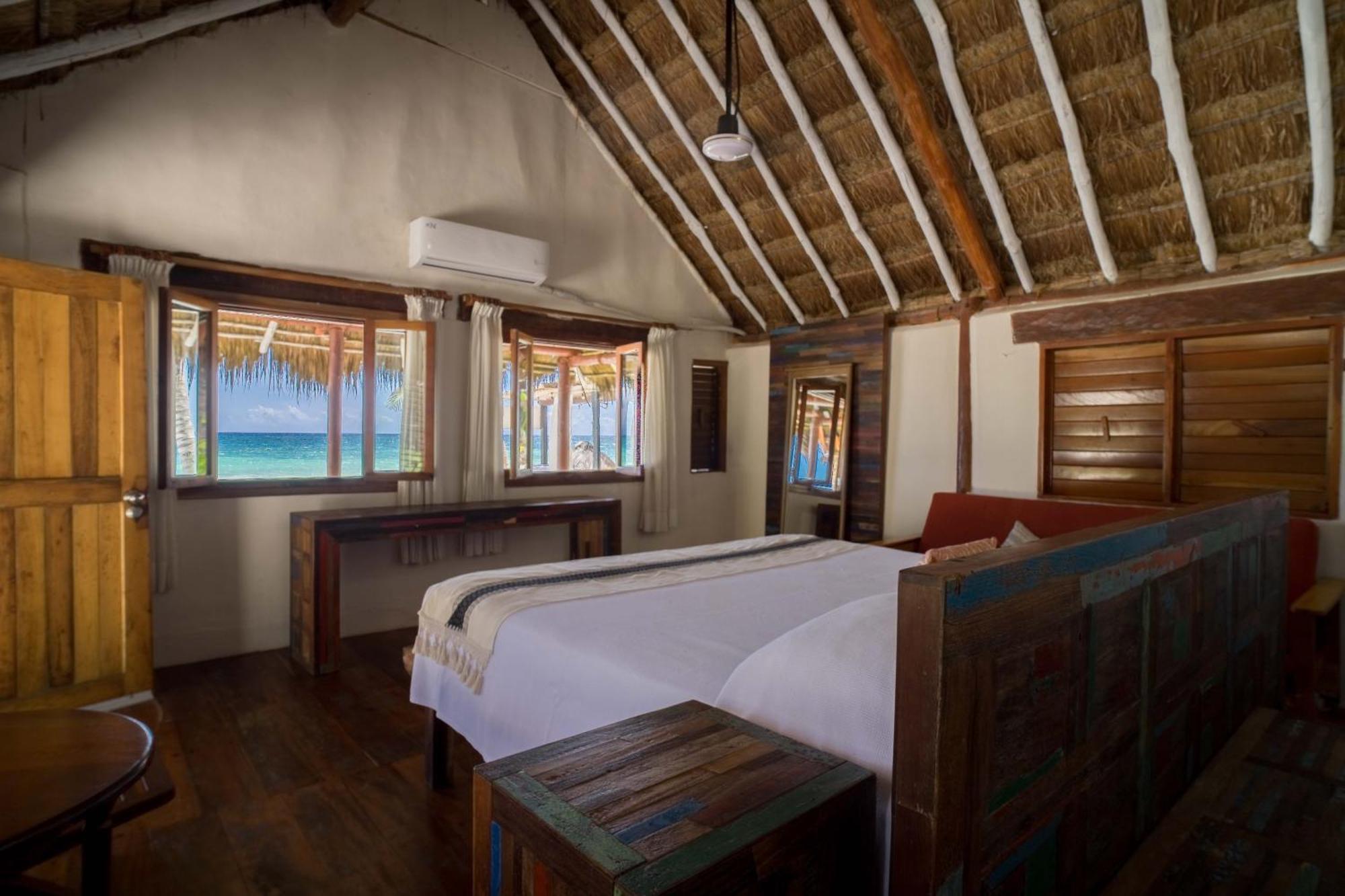 Bt Live Tulum Located At The Party Zone Hotell Exteriör bild