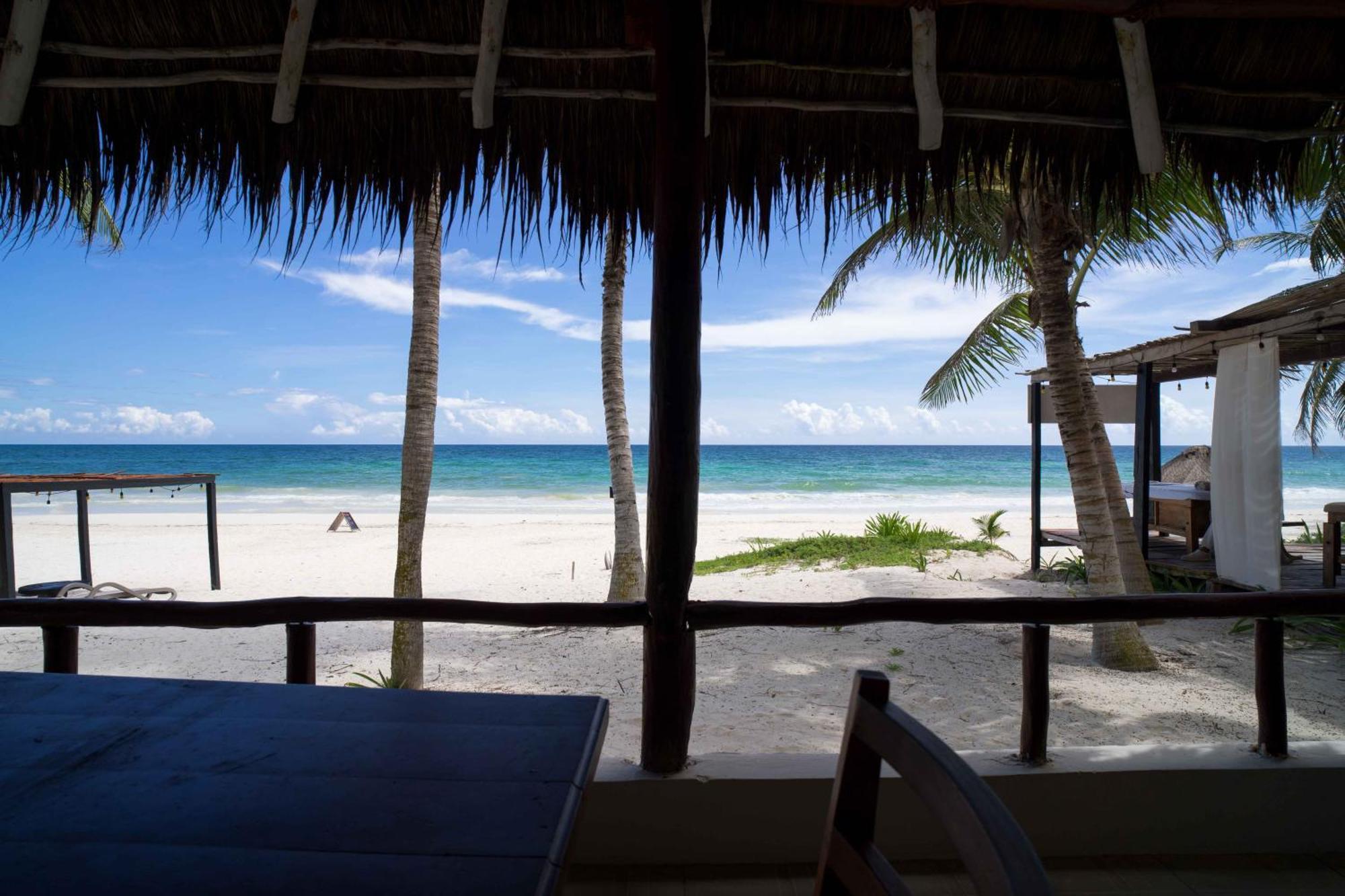 Bt Live Tulum Located At The Party Zone Hotell Exteriör bild