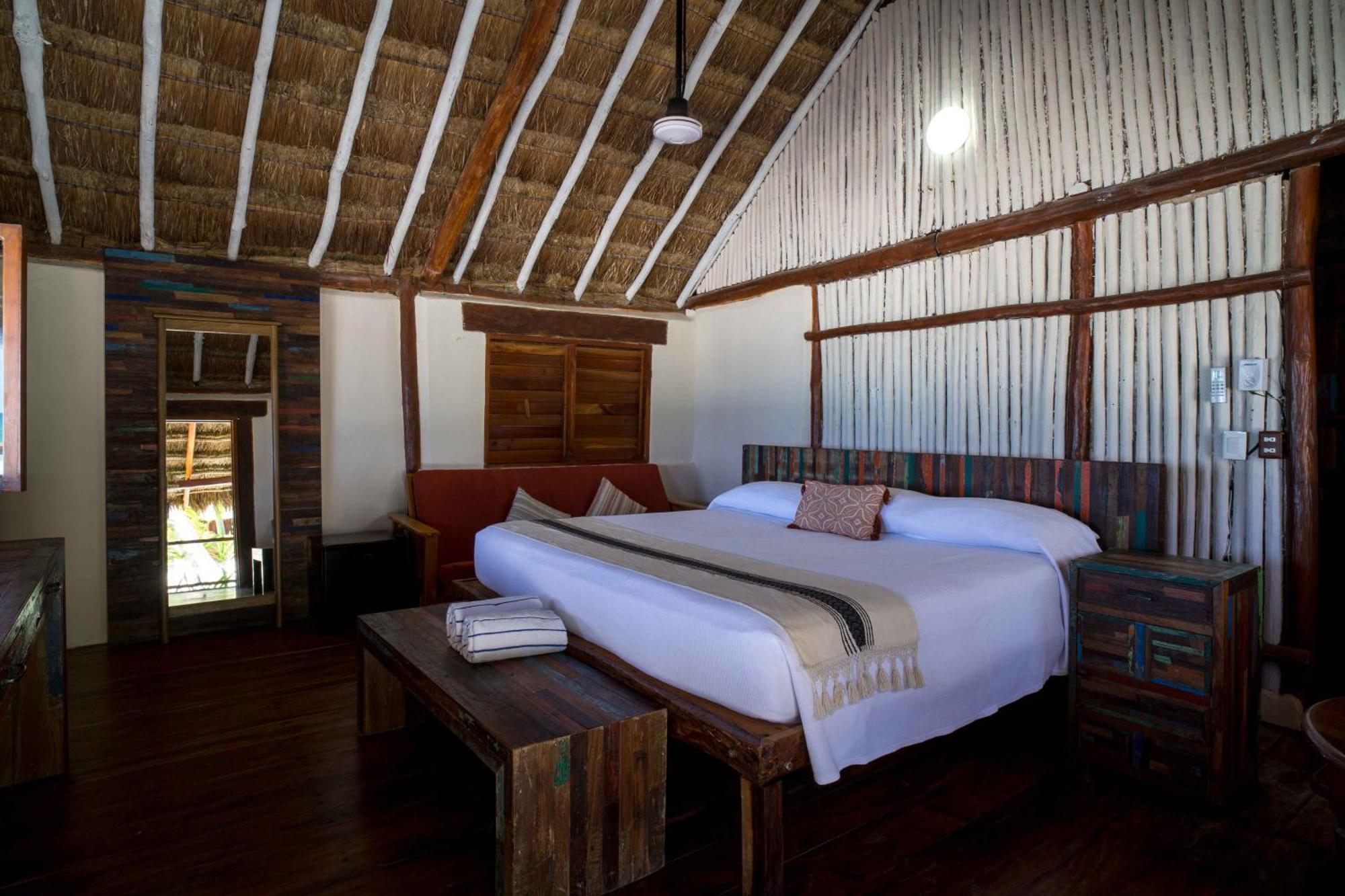 Bt Live Tulum Located At The Party Zone Hotell Exteriör bild