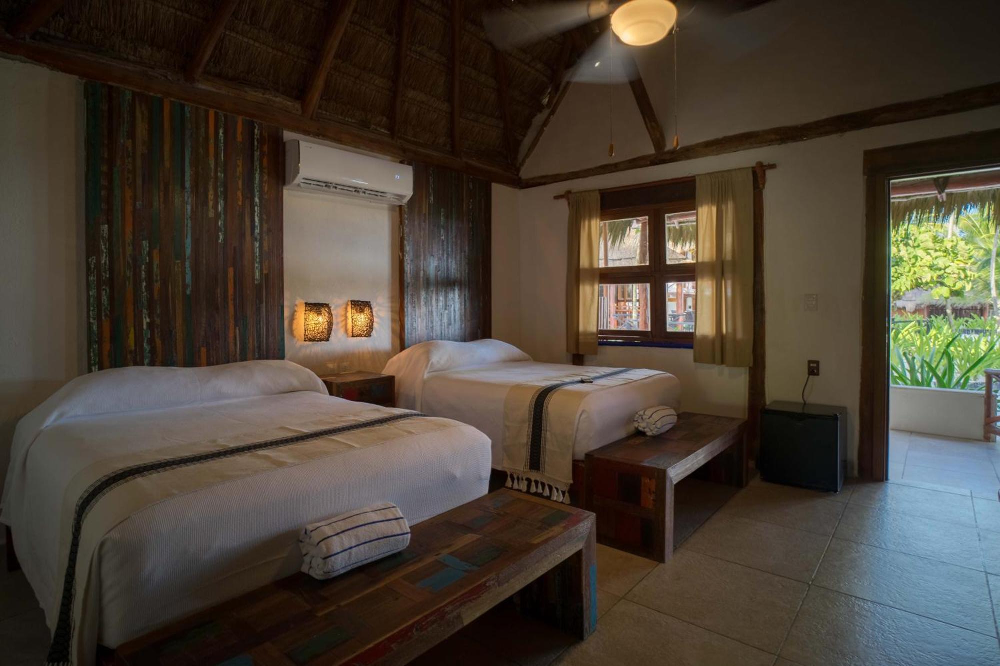 Bt Live Tulum Located At The Party Zone Hotell Exteriör bild