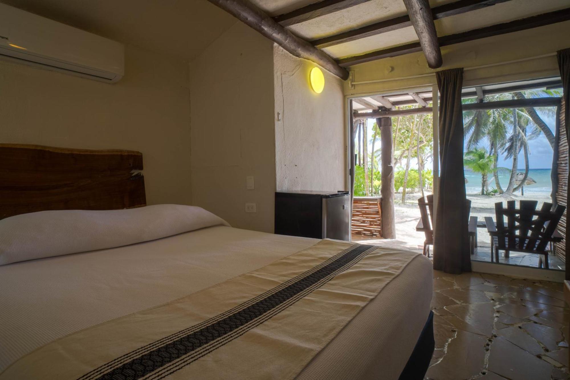 Bt Live Tulum Located At The Party Zone Hotell Exteriör bild