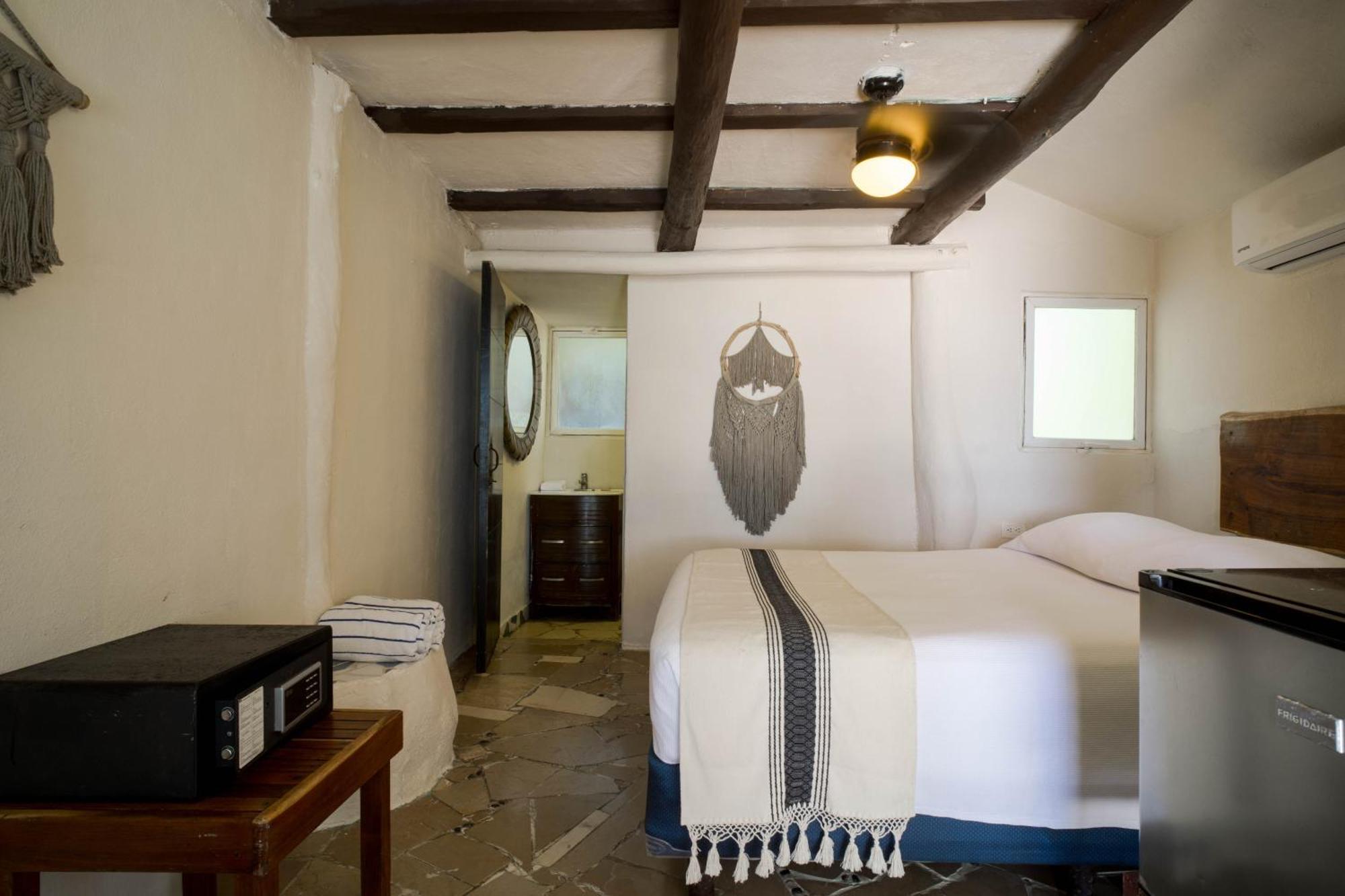 Bt Live Tulum Located At The Party Zone Hotell Exteriör bild