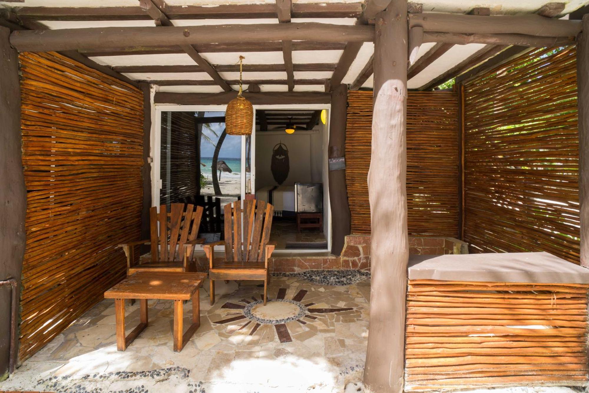 Bt Live Tulum Located At The Party Zone Hotell Exteriör bild
