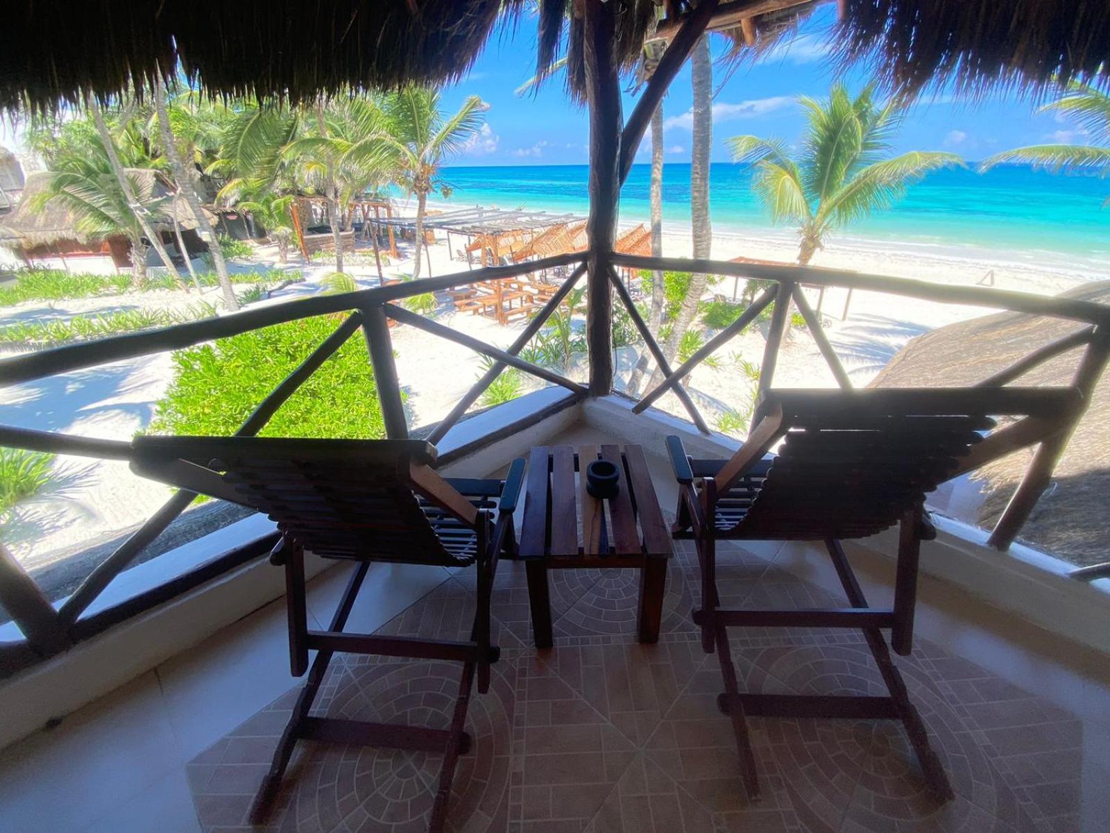 Bt Live Tulum Located At The Party Zone Hotell Exteriör bild