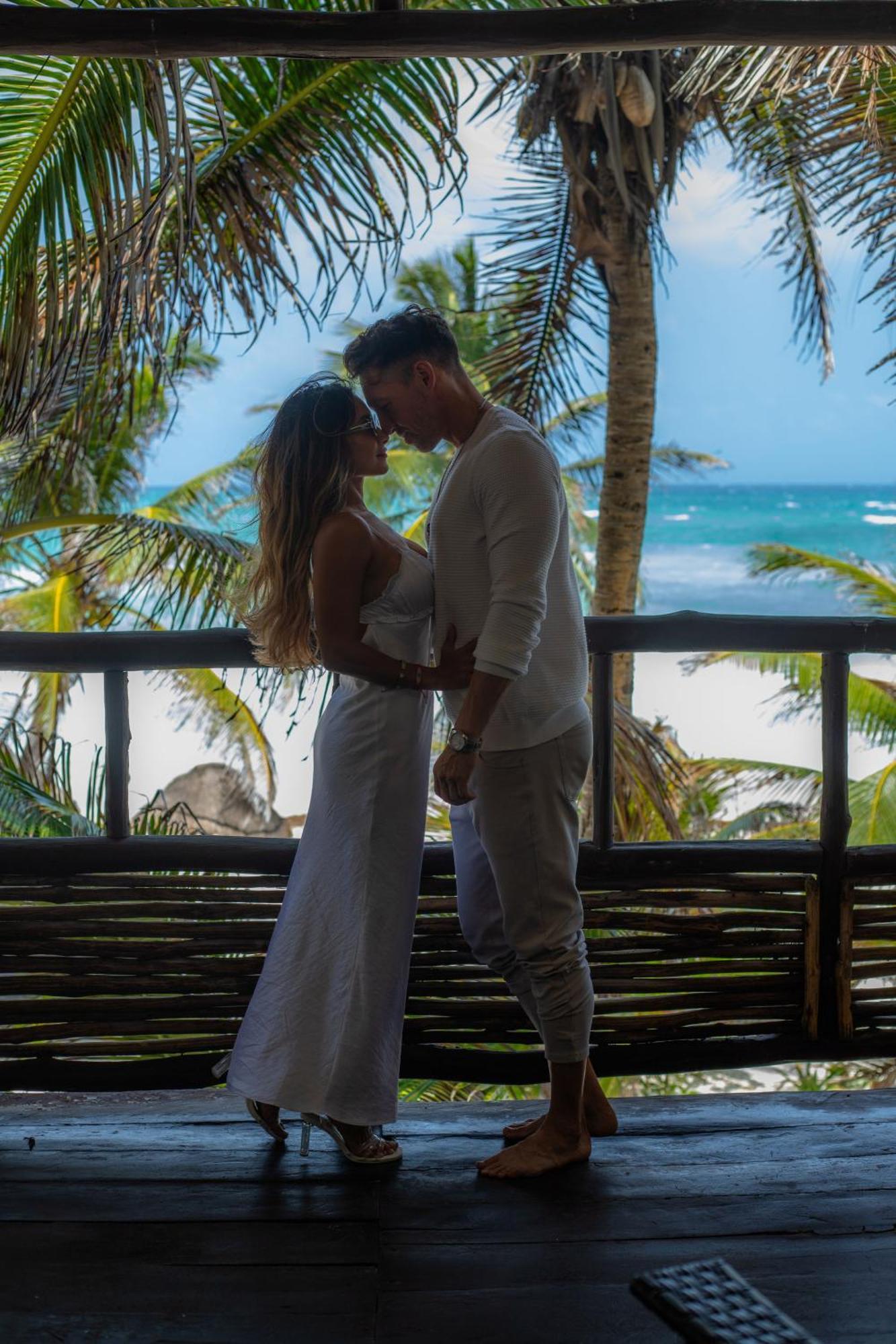 Bt Live Tulum Located At The Party Zone Hotell Exteriör bild