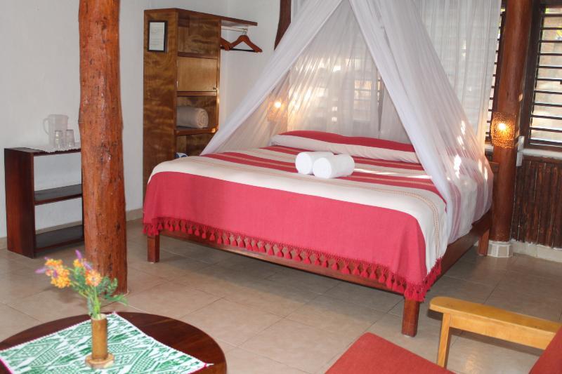 Bt Live Tulum Located At The Party Zone Hotell Exteriör bild