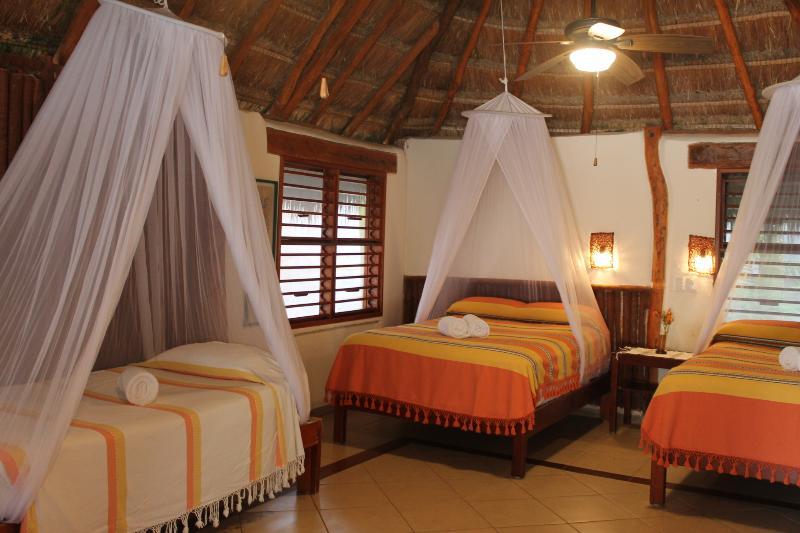 Bt Live Tulum Located At The Party Zone Hotell Exteriör bild